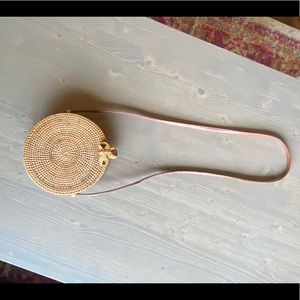 White Elephant Designs straw purse - round!